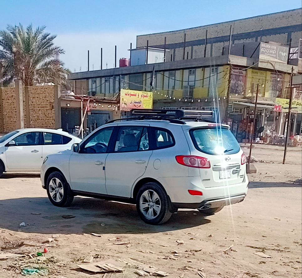 2012 بابل سنتافيا فور ويل محرك ٣٥٠٠  فول مواصفات  باااسمي سنوية ٢٠٣٠ السونار مرفق بالصور هاتف *********** السيارة متواجدة حي الزهراء في بابل السعر ١٤٥ وبيه مجال
