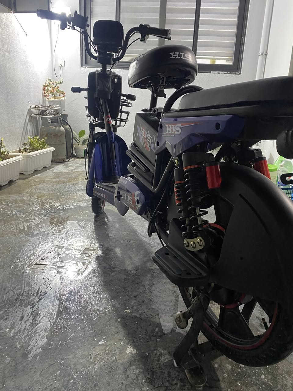 دراجه شحن للبيع شغاله بدون عيب 4بطاريه 15امبير مع الشاحنه  سعر 250اشتريته ب 600.   بيها مجال مال جيه


**إذا كنت صاحب هذا الإعلان وتريد حذفه لأي سبب، رجاءا أرسل رسالة إلى الدعم الفني**