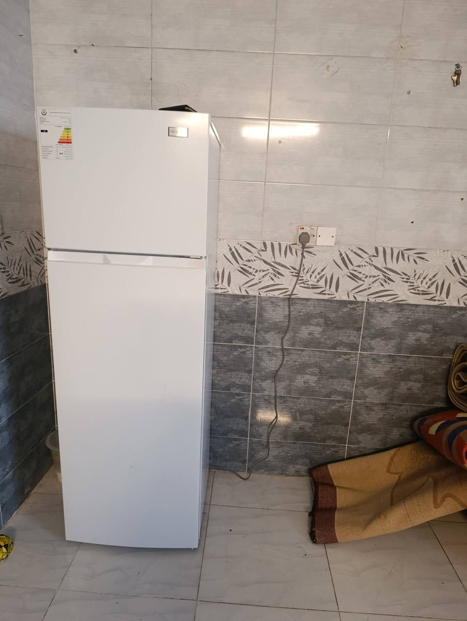 غراض مستعملة للبيع مستعجل بالنسبة للفرش ولبردات تعال قيم وأخذ لتواصل واتساب ***********
