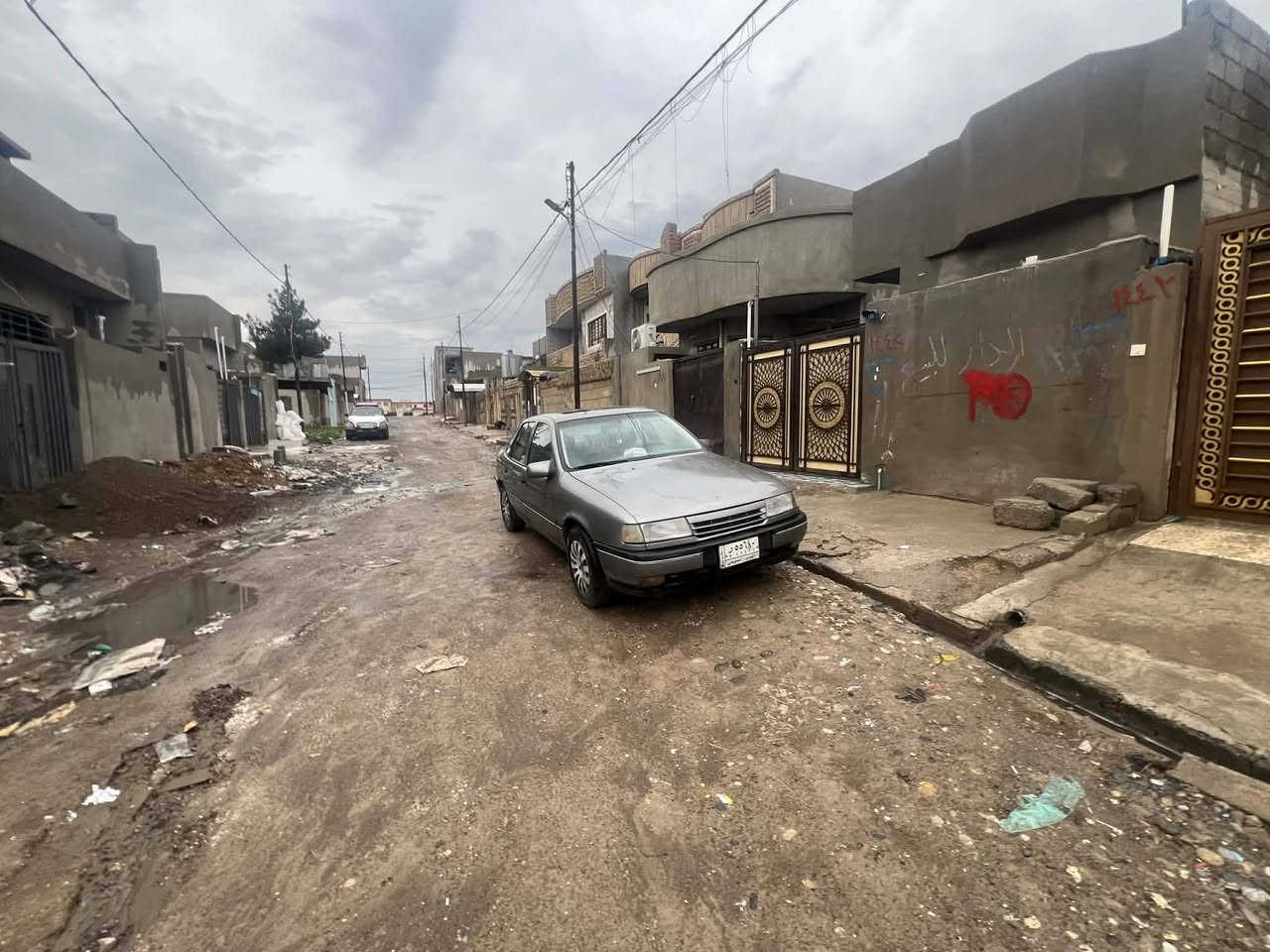 السلام عليكم
اوبل فكترا 
حجم 1.6
مصبوغه جماليه بالفرن شرط بدون معجون بدون ضرر بدون طخه. طخم جديد 
طخم تاير جديد
باتري جديد 
مكينه معمره رايمن
كير شرط
وايرمنيه كلها شغاله
غرفتها حيل نظيفه
رقم الماني اني الشرعي
السعر47بيها مجال 
اني مكلف بل نشر الاتصال على هاذا الرقم
***********/***********
كاربون بانزين بيها
