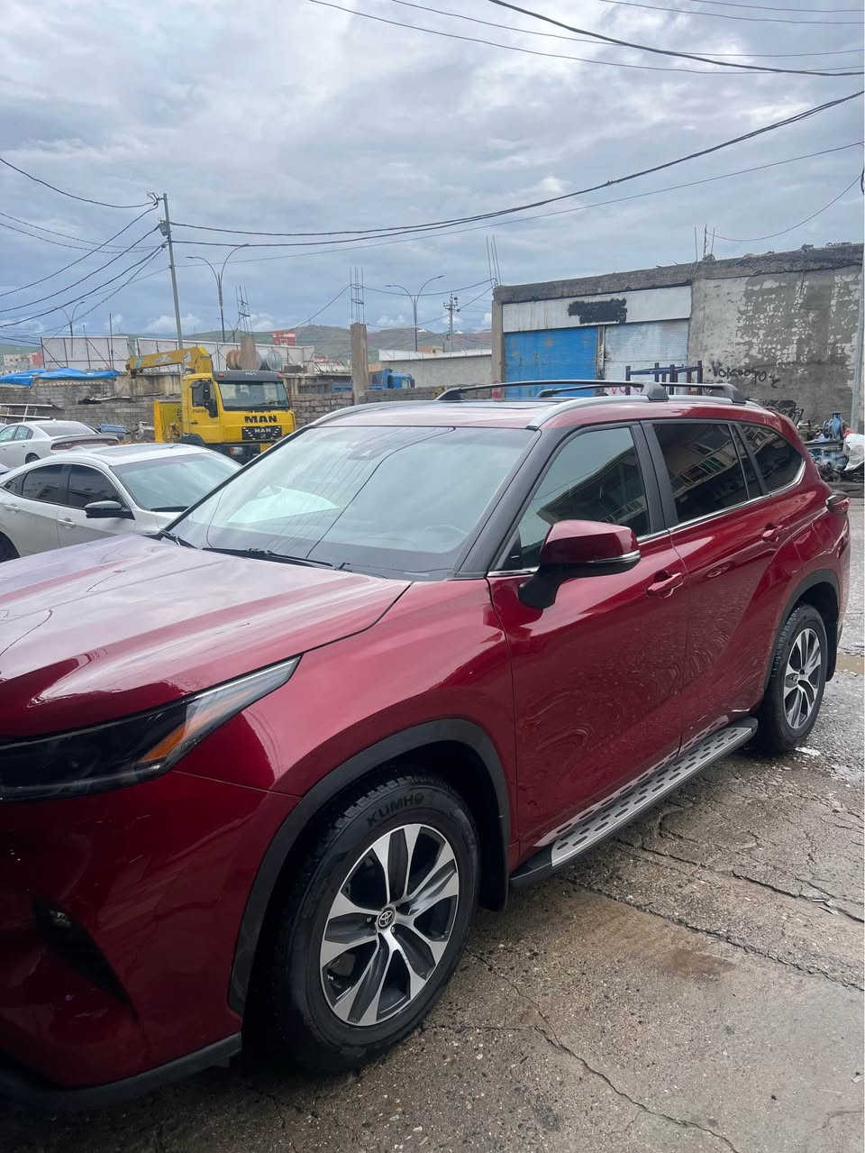 تيوتا هايلندر موديل٢٠٢٣  sle vip  سلايت  
جاملغ سايقي صبغه و سه ري بونيد pdr 
بس داخلي بي شاصي بي ايرباك بشرط
سعري وي ٢٥٥ بجك مجال 
رقم كاتي
*********** زاخو, دهوك
