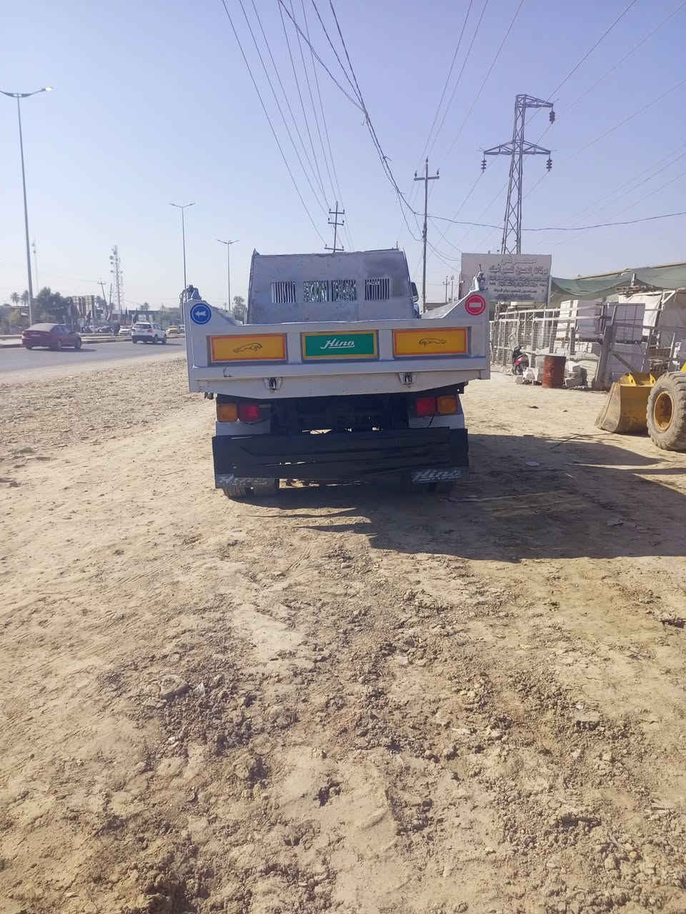 السلام عليكم سياره هينو طيره موديل 91 مكينه 70 تاير 17.5 نمره 7 مكفوله السياره من الدعانيه لدعاميه  رقم بغداد  سنويه ل28 مكاني الساميه مكلف بلنشر رجائن لحد يدخلي على الخاص مكلف بلنشر الاستفسار على رقم التلفون ***********
