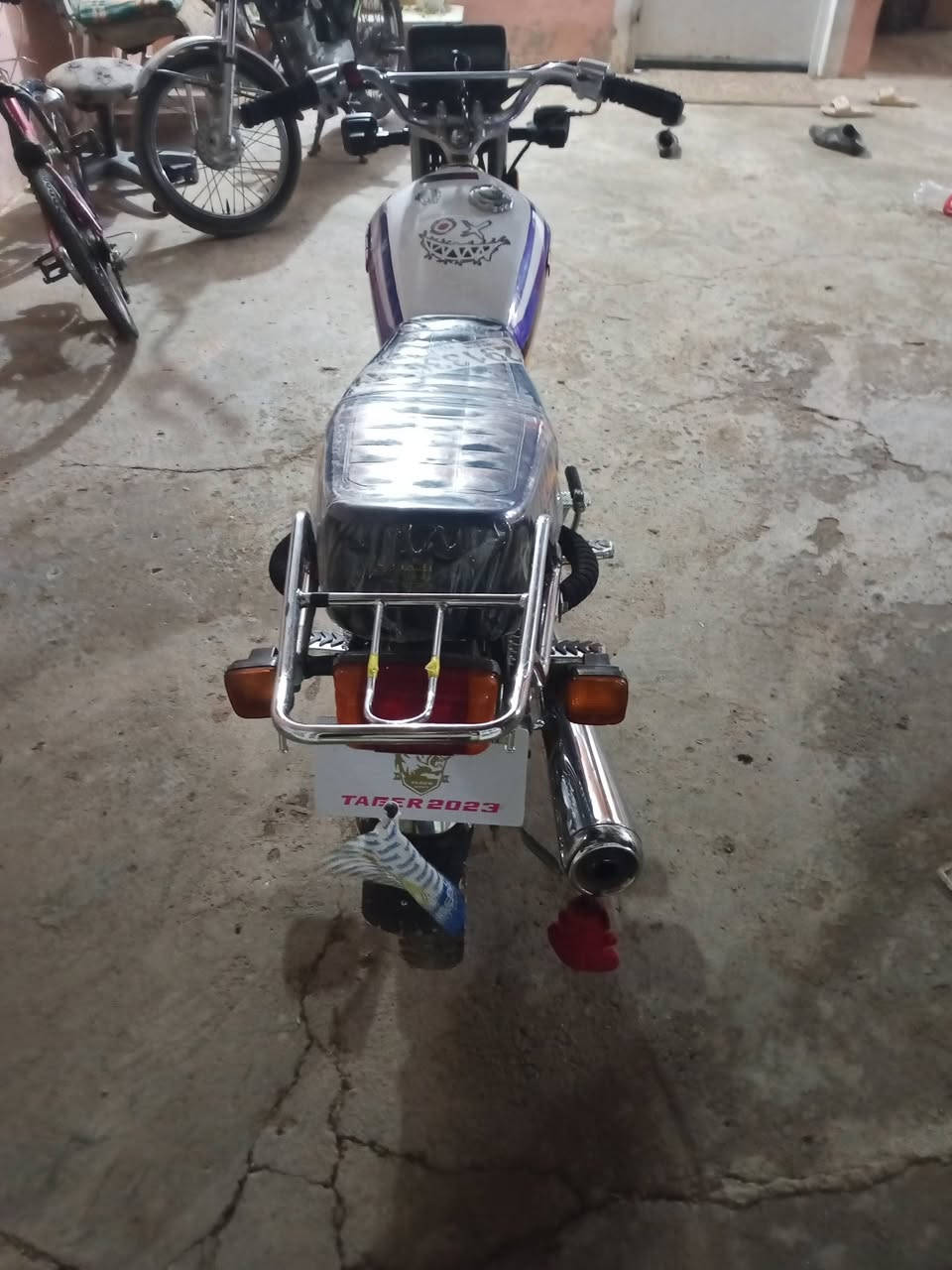 السلام عليكم موطور للبيع موديل 2023 موطور مامضروب على صبانه السعر 700 تعال خاص ودلل الموطور خمسه كير بدون سلف


**إذا كنت صاحب هذا الإعلان وتريد حذفه لأي سبب، رجاءا أرسل رسالة إلى الدعم الفني**