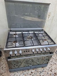 طباخ • نظيف جدا