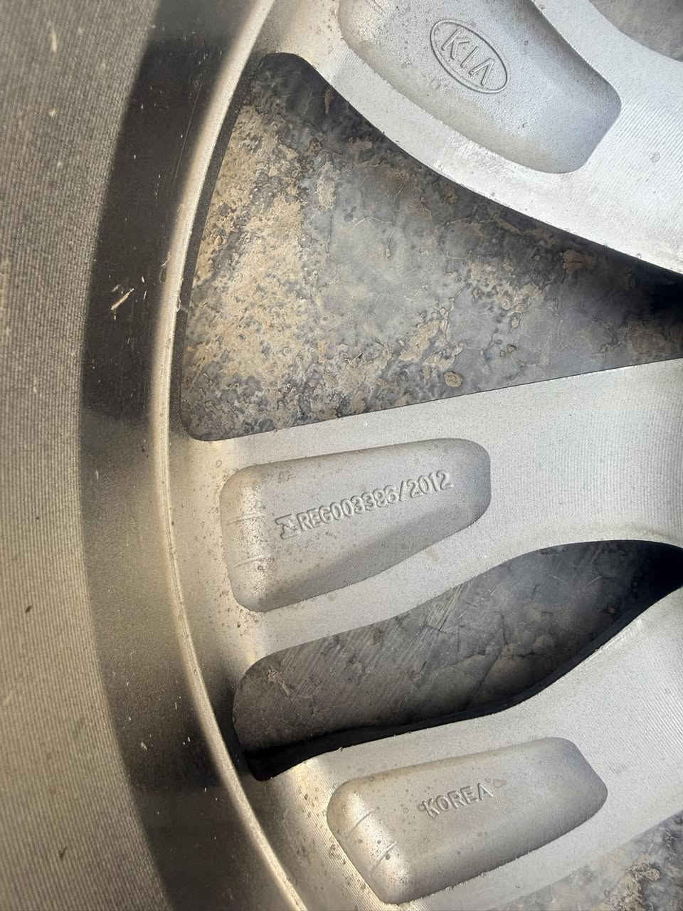 السلام عليكم تخم ويل ١٨ كوريات اصل من تجاري لاتصليح ولاعواج مكفولات مع تخم  تاير انتاج سنة٢٠٢٥ نضافه ٨٠بال١٠٠ مكاني حله شوملي 
***********
السعر ٣٥٠
