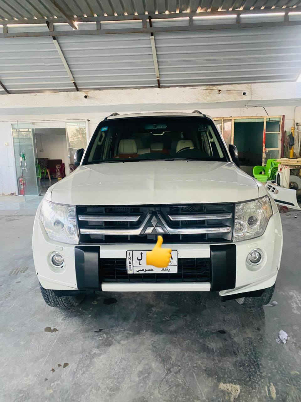 السلام عليكم 
باجيرو موديل ٩رقم بغداد كفاله من الصبغ 
بيهه مكانين بارد 
السياره جاهزه مكينه گير حداديه تخم تاير جديد 
مكاني ديوانيه السعر ١٢٥او بيهه مجال 
للاستفسار الاتصال عالرقم ***********
