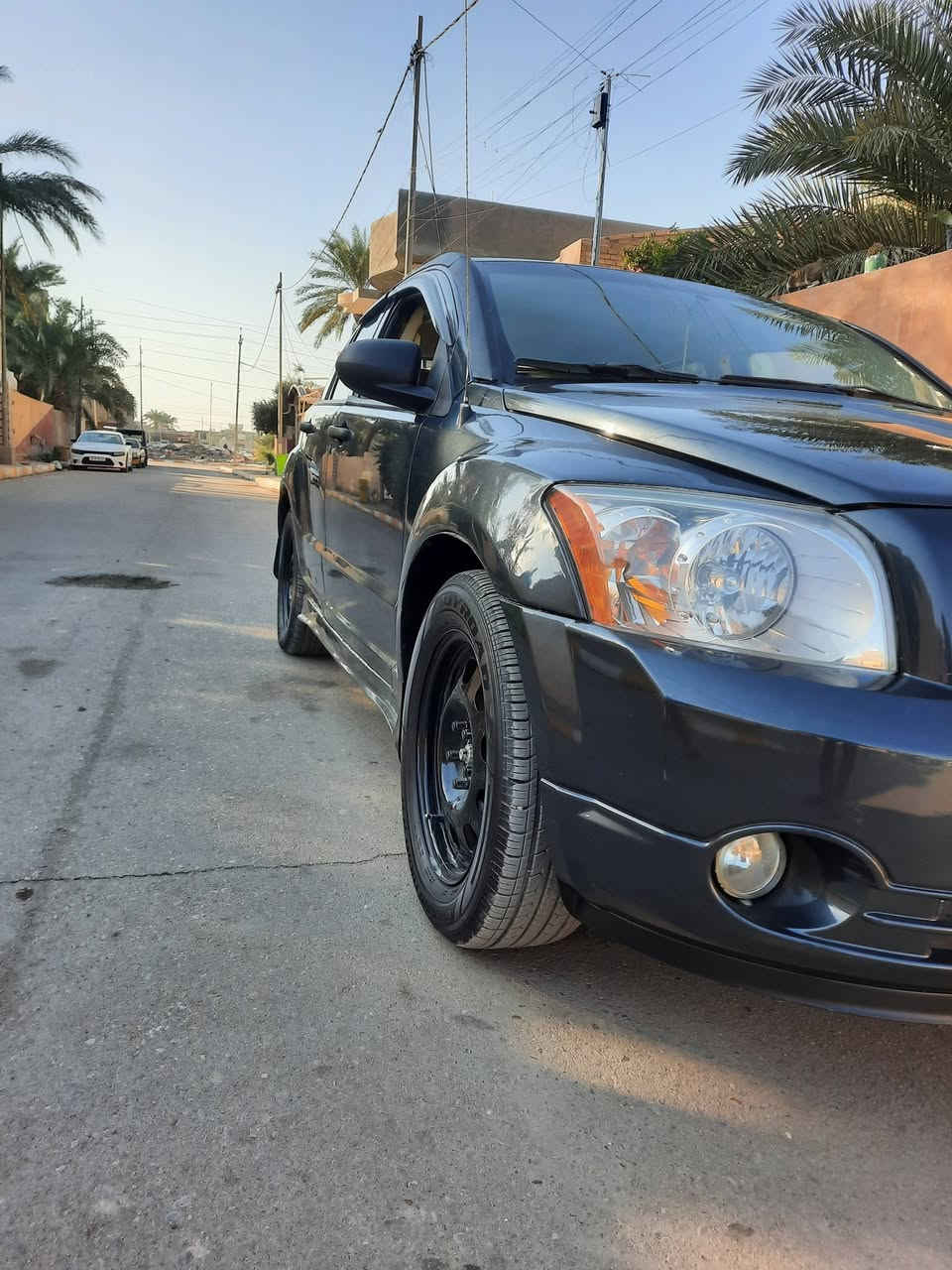 دوج كاليبر ٢٠٠٧ مكينه الفين
مكينه وكير وتبريد مكفول
حداديه شرط جديد 
شاشه مع كاميرا 
تخم تاير
سيارة للجناي متعوب عليها
بيها مكانات صبغ  ابيع عام بسبب جراد وموجدة صور قديمه بدون حادث ولا لغدولا اي شي بالبجم معجون بهلالات جاملغ صبغ عام ماعدا قمارة 
سنويه ل٢٠٢٧ راعيها يريد تحويل 
مكاني صويرة 
ب٦٣ وبيها مجال 
***********
