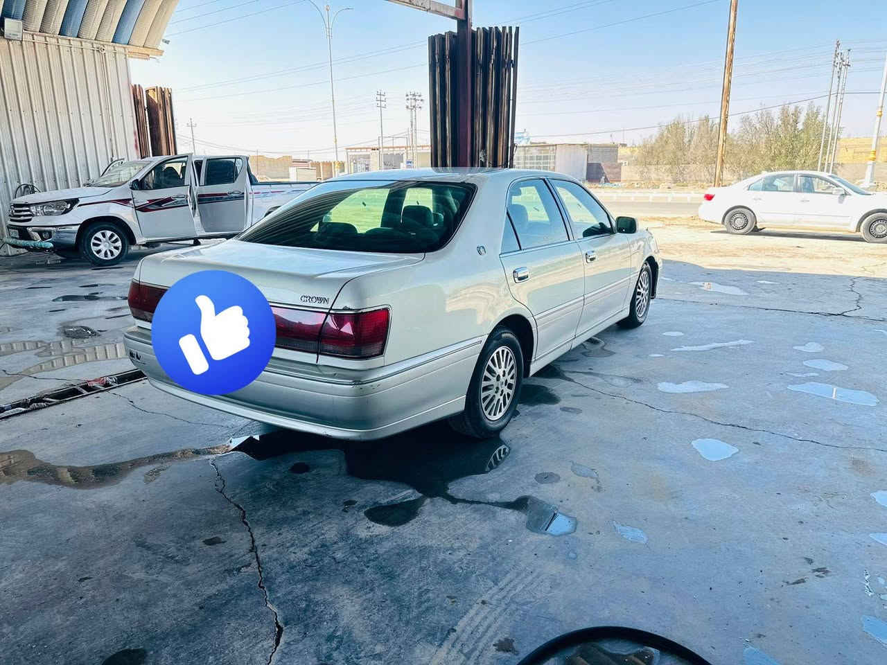 السلام عليكم
جنون كصه قماره فول بطن  كرستال اصل  متوم انكليزي 
خضراويه حاجزلها وجاهزه 
كشنات جلد برده ديفور الزغير الاقتصادي 
طخم تاير حداديه كير مكينه 
سياره متعوب عليها تسول الترقيم 
مكان السياره ناصريه  السعر ٤٧
للاستفسار  ***********
