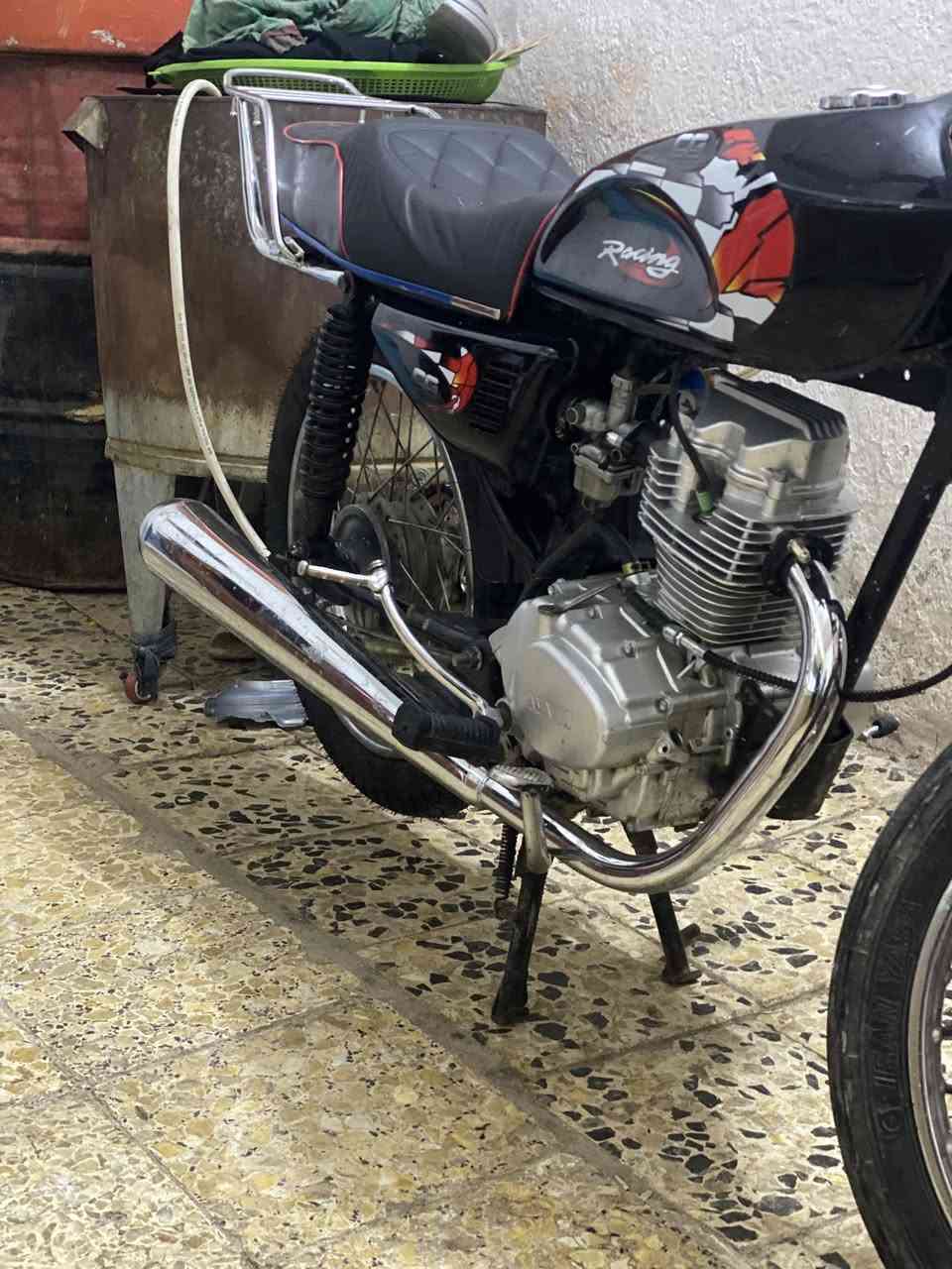 سلام عليكم  دراجه البيع بدون وراق ***********
