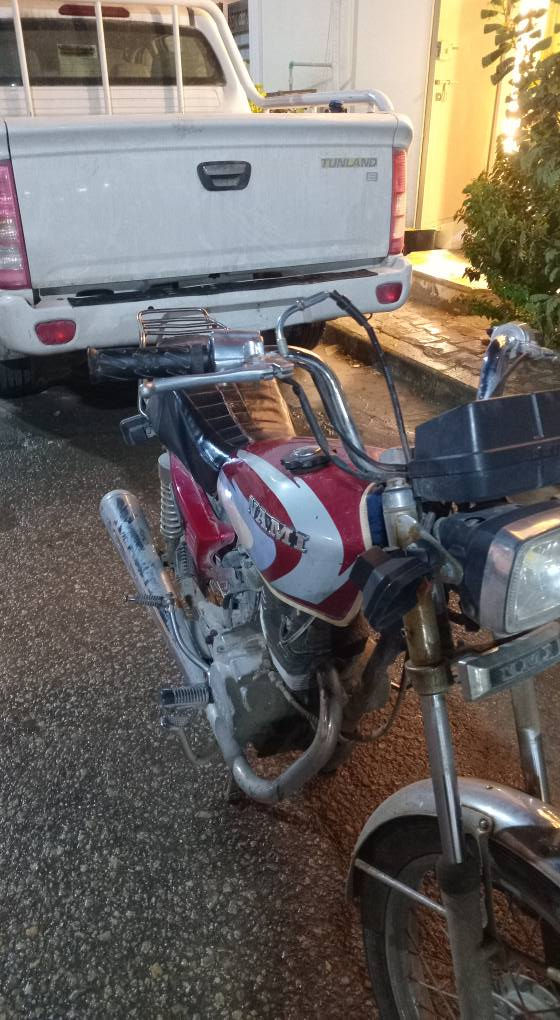 سلام عليكم  اخوان دراجه بدون أوراق للبيع المكان كربلاء الاستفسار عله الرقم ***********
