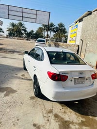 افانتي للبيع موديل ٩ خليجي قطعه ونص صبغ بدون دواخل والباقي مكفول مكينه...