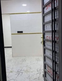 بيت لليجار الجزيره بلفيروزيه شارع 20يتكون من غرفتين وصاله وستقبال ومطب...