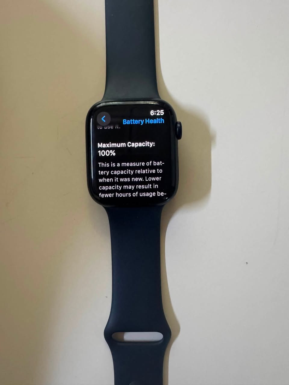 ‏Apple Watches series 8 45mm
اللون : ميدنايت
بطارية : %100 🔋
النظافة : %100 ⌚️
ساعة كلش نظيفة💯 ،ملبوسة كم مرة بس للمناسبات.
وياه الكيبل مالتها الاصلي و كارتون 
سعر : ٣٢٥ الف دينار و بيها مجال 
مكان : اربيل 

دزوا بس رسالة واتساب على هالرقم : 
***********
