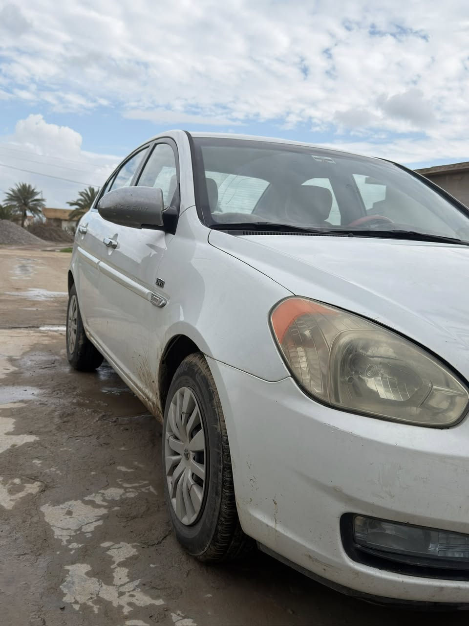 السلام عليكم.سياره اكسنت 2009 سنويه لل 2027   السعر 98 $ وبيها مجال قليل. مكاني الحويجة. ***********
