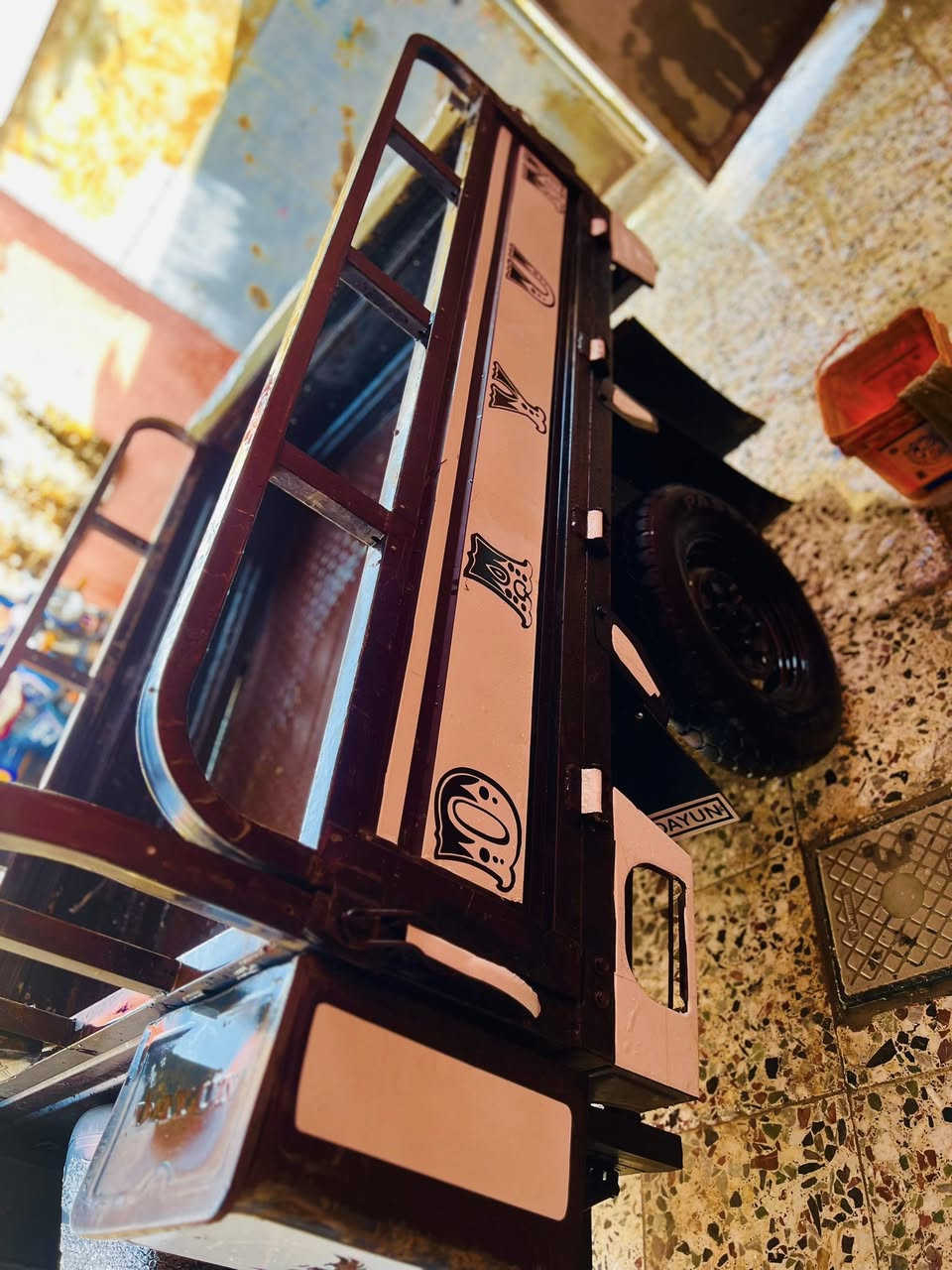 سلام عليكم ستوته للبيع موديل 16اوراق ستوته حلوه مال جناي مكاني كوت شارع نفط رقم لهاتف ***********
