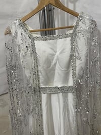 قفطان أبيض • فستان ٣٨-٤٠ • شغل يدوي