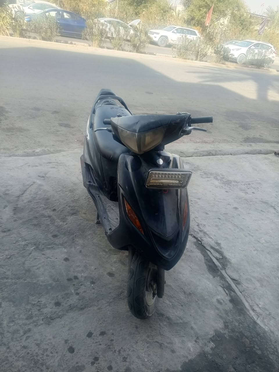 دراجه لبيع ماكس ميه وأربعين كلهه شغاله وختم واحد سعر 250 وبيها مجال عنوان البياع حي عامل رقم ***********
