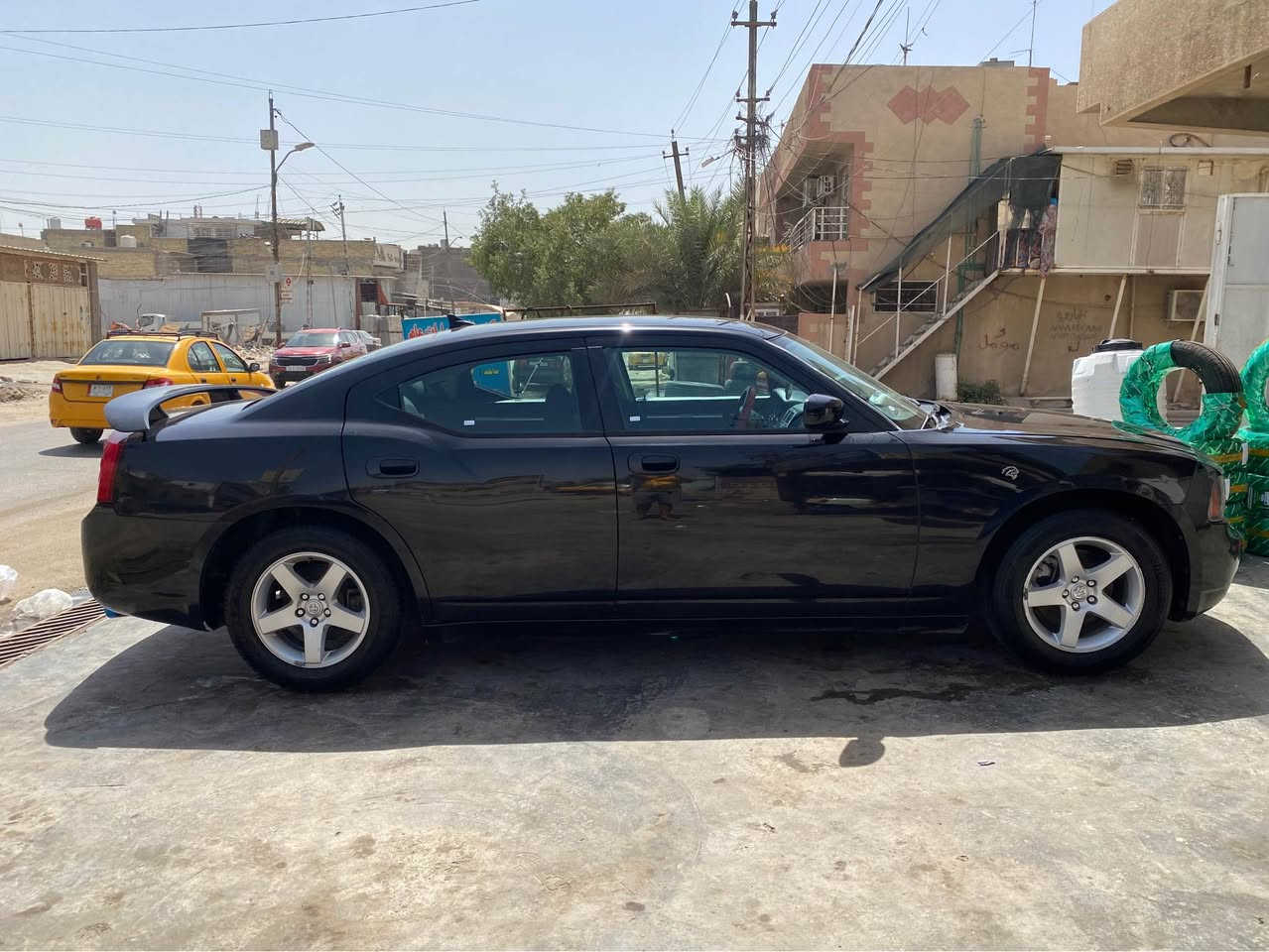 السلام عليكم .دوج جارجر 2010 كلين تايتل ورد امريكي
 محرك 2700 6 سلندر  بيلادي
بدون صبغ بدون ضرر 
السياره ما مشتغله خط استخدام شخصي 
مواصفات السياره معروفه
رقم شمالي الدولي الجديد هزه جديده 
كير عصا
كشنات ايرباك
تبريد مركزي تحتوي على ثلاجه
تحديد سرعة
مانع انزلاق
وABS+ESP
امرايات متحرك كهربائي 
نظام ايكو للقتصاد بل وقود
امرايه داخل عاكس
مكان كلاسات ليد
بلاجكتور بيلادي
لايتات اوتو
جنح صندوك بيلادي
تخم وياله شركة
بعد بي هواي مواصفات 
ماشيه180حقيقي
مكان السياره #بغداد منطقه الامين 
السعر129$
للستفسار هذا رقم الهاتف:-*********** بغداد, العراق
