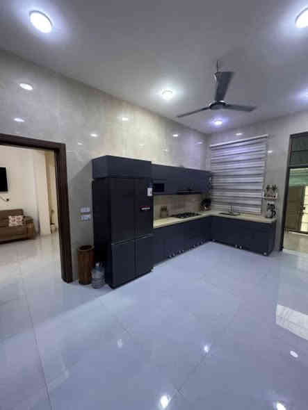 حي الطياره
طابو زراعي سند ٢٥

بناء حديث 

يحتوي على غرفتين نوم وصاله وكلدور ومطبخ ومجمع صحيات 

المساحه ١٤٠ متر الواجهه ٨ وربع 

للاستفسار *********** سيد علي 

مكتب 🏢 الوسيط
