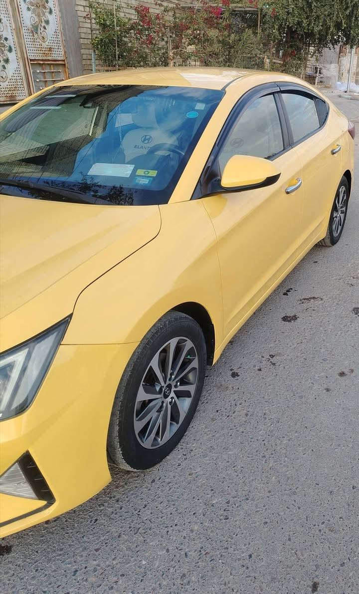 ياالله سلام عليكم
هونداي النترا  ليبل واحد السياره 

موديل 2019 وراد امريكي 

 نص فول 

تحكمات و ستيرن

حساسات بل مري

كامرا خلف السياره

 مانع انزلاق

 تحديد مسار تدفئه بلكشنات

 لايت عدسات زينون ..

حادثها كد شبر بلبنيد وحافه الجنطه

 بدون تبديل سياره ليبل واحد 

ع ايدي تبريد ثلج  صدر نص عمر  السياره شادلها منضومه غاز بس ممشغلها 🧯

 مدوشمه جلد 

مكاني بغداد الشعب  السعر ١٣٥ وبيها مجال  

☎️☎️☎️☎️☎️☎️ مقطع فيديو موجود بل منشور 

***********
