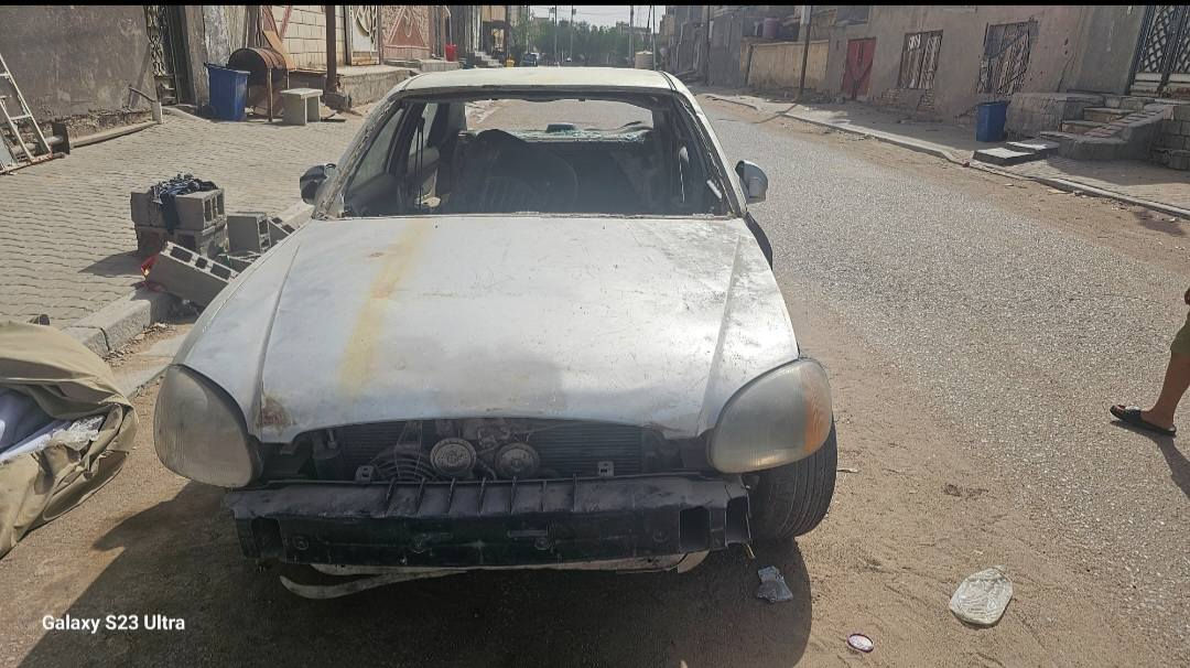 سوناتا موديل 2000 رقم بصرة باسمي السيارة محرك وكير وحدادية مابيه شي ومحرك وكير زين السيارة اندعمت بالجاملغ وسمكرته ولذلك فتحت غرفته ودشبوله وضلت ما كملت تصليح السيارة تترتب كشرها حلو كل غراضه المفتوحة  وزايد موجودة وهذا رقمي اتصل وحاضر *********** السعر 18 ورقة البصرة, العراق
