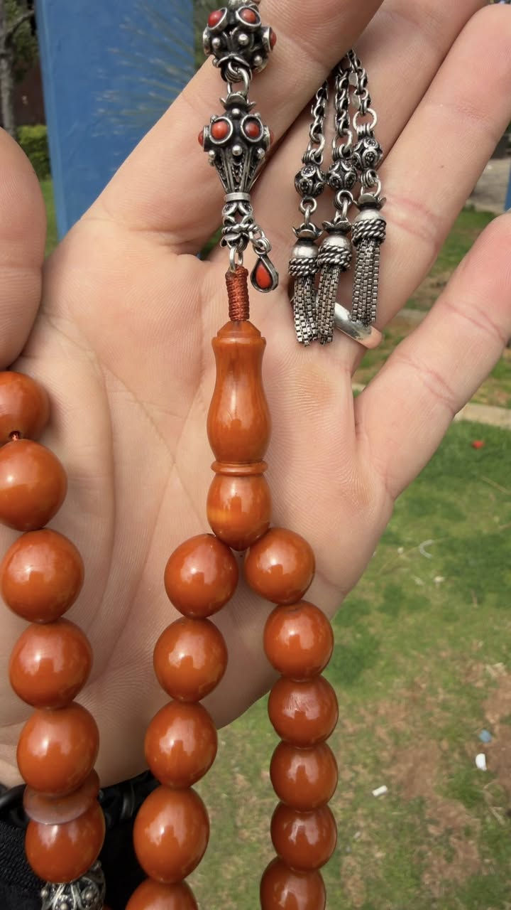 على بركة الله 

مسكي الماني انتيك جزري 🎃🥕

وزن بدون الشرابة ٧٨ غ 

امكانية البيع مع/ دون الفضة 

الصور بتكفي ما شاء الله مسباح فخم و يستحق الاقتناء 

المهتم بإقتناء المسباح الرجاء التواصل عبر الواتس اب 👇🏻

☎️ +96181822323


**إذا كنت صاحب هذا الإعلان وتريد حذفه لأي سبب، رجاءا أرسل رسالة إلى الدعم الفني**