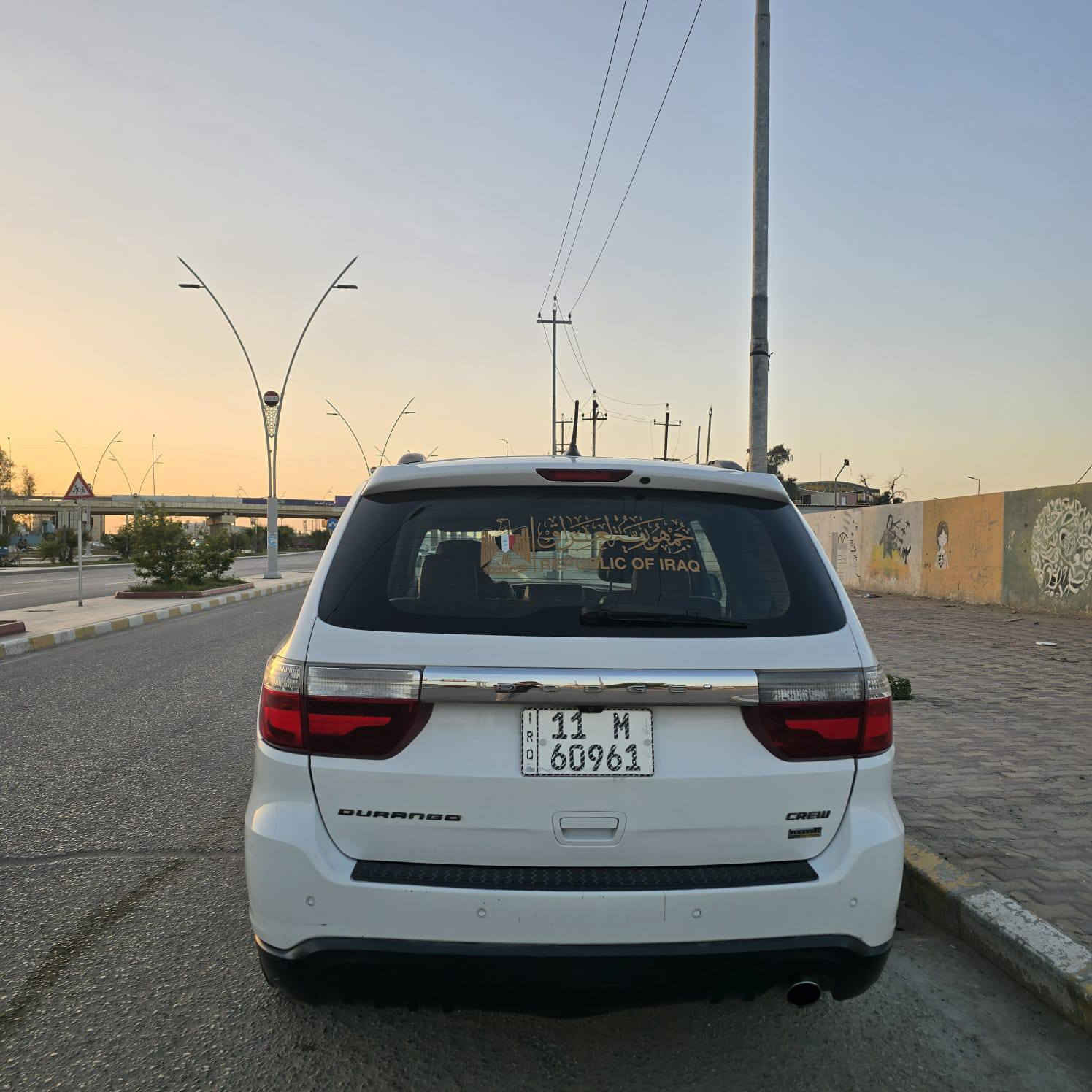 دورنكو موديل 2013 امريكي ماشيه 158ميل جلد صندوق كهرباء بصمه بيه صبغ باب السائق وباب خلفي اليمين سياره جاهزه من حداديه وتبريد ومحرك 3600 السعر 185 الناصريه المركز رقم الهاتف ***********
