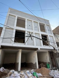 🏢بناية بناء 2026 للبيع في الصليخ 📍المساحة : (150 متر) بين شارعين    📍م...