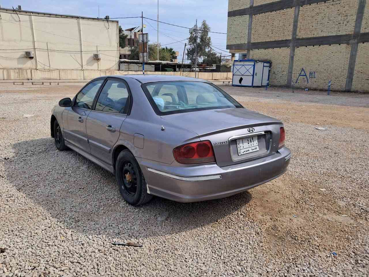 السلام عليكم سوناتا وفود ٢٠٠٥ بأسمي سنويه ل٢٧ قادسية رقم مميز جاهزة مكينه وكير ومنظومه تبريد جديدة  سعرها ٥٧ وبيه مجال  وارد أمريكي وبيه منظومة غاز تنسه الصرف والدونز مكانه ديوانية للإستفسار أكثر الاتصال ***********
