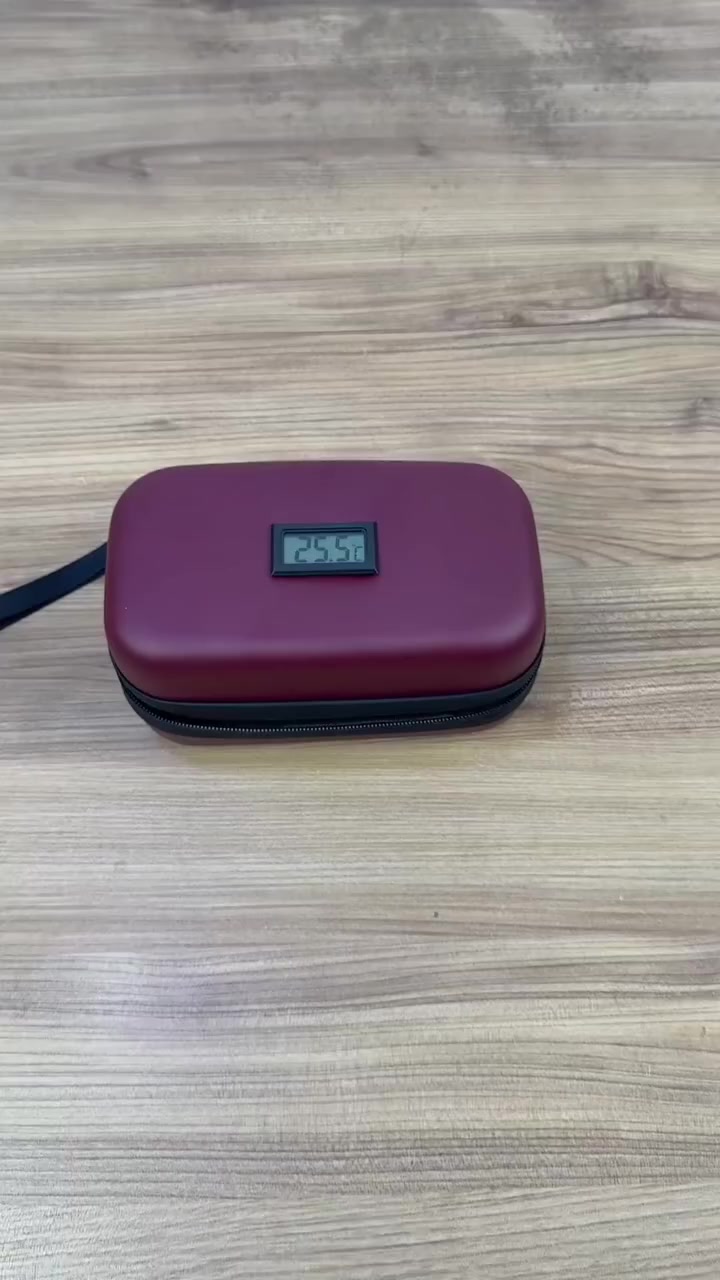 حافظة إنسولين مبردة تحافظ على برودة الدواء أثناء التنقل، مع شاشة رقمية لعرض الحرارة وتصميم أنيق وسهل الحمل.
متوفر الان وبسعر : 15 الف فقط 
متوفر توصيل لجميع محافظات العراق 🇮🇶
للطلب ارسل رسالة فقط
تابع الحساب حتى لا تفوتكم بقية العروض 🔥


**إذا كنت صاحب هذا الإعلان وتريد حذفه لأي سبب، رجاءا أرسل رسالة إلى الدعم الفني**