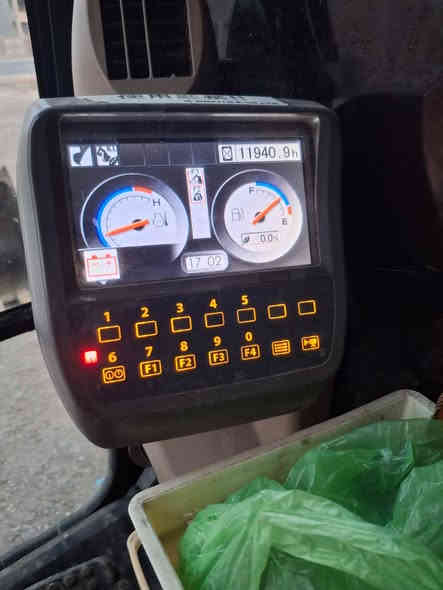 حفاره للبيع
منفيس 
موديل.   13
جاهزه للعمل مكفوله كفاله عامه 
سعر.         425 &   وبيه محال
محرك انجكتر
مكانه رمادي 
***********
