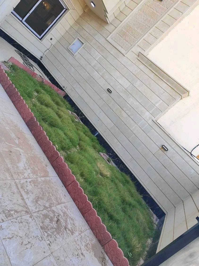 🏠 للبيع🏠 
#تكريت/ #الديوم (ال 14 الف)
#بصف شارع🛣️ 60 الرئيسي 
#مساحـــة300متر 
(#طابقين)
#وجه 10متر
#نزال 30متر
#شارع 15متر 
( #محتويات الدار)
#واجهه حجر حلان+ غرف نوم عدد5+صحيات عدد 5+ سحب مودرن جبس بورد +ابواب خشب تركي+ أرضية بورسلين +منظومات كامله.. غاز .وكاميرات .وجزامات. شبابيك المنيوم +كراج سيارات مع حديقه 
#صدة البيت ع كركوك شروق الشمس 
#السعر بالفيديو 
للأستفسار***********
