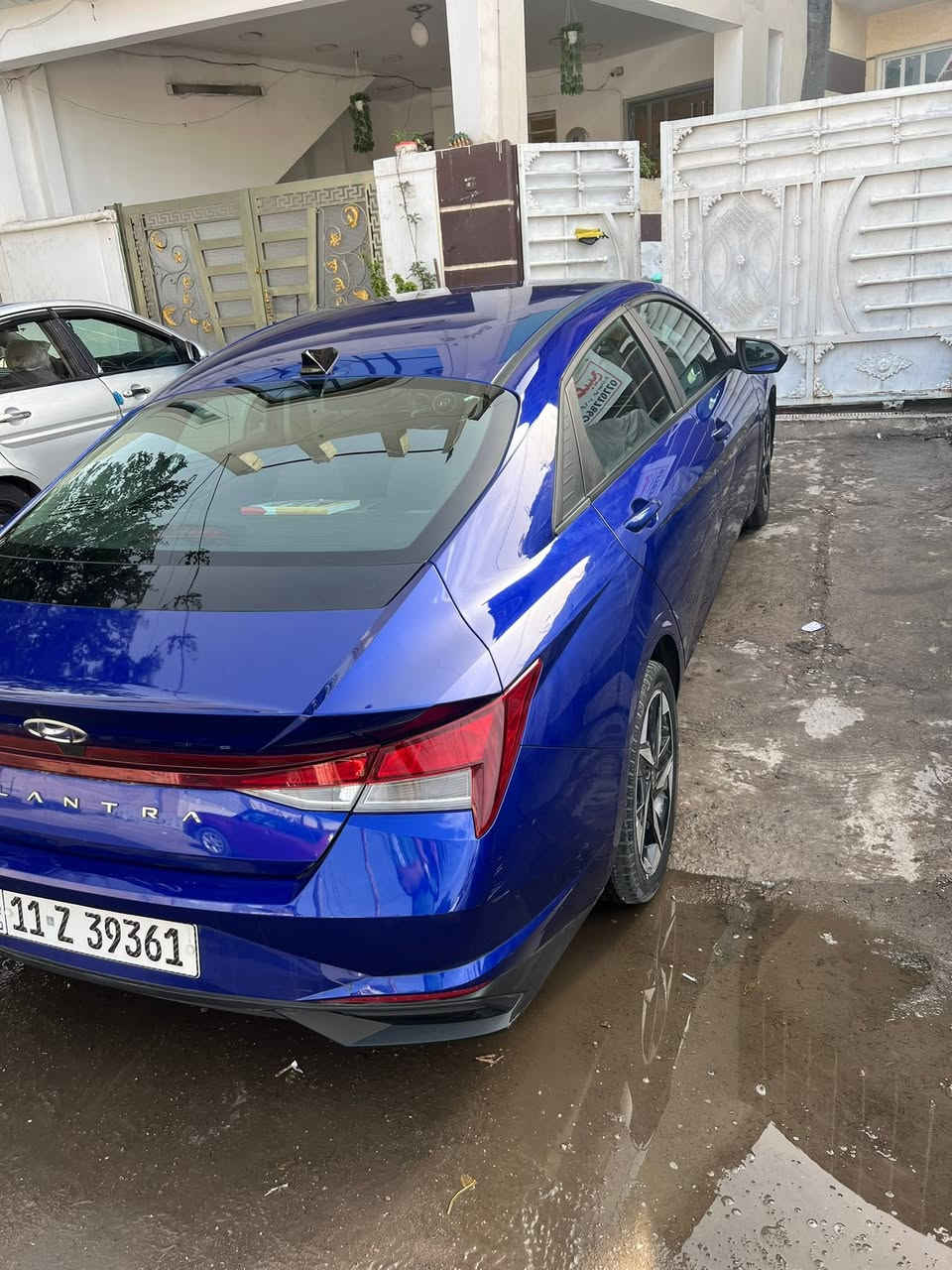 السلام عليكم 
هونداي النترا 2023 SEL وارد امريكي
سعة المحرك:- 2000دوش 
🔘 عداد المشي.45الف Km
🔘الموديل 2023
🔘 الون ازرق 
🔘شاشة دجيتل متصلة بلكامل
🔘بصمة تشغيل 
🔘بصمة أبواب
🔘 سايد بريك بصمه 
🔘بصمة صندوق 
🔘تشغيل عن بعد
🔘رادار امامي رادار خلفي وجانبي
🔘مانع تصادم بريك ذكي 
🔘مدخلين شحن واوكس
🔘تبريد بيانو منفصل
🔘كاميرا خلفية دوارة
🔘كراسي تدفئة 
🔘مانع تصادم  
🔘حساسات اطارات 
🔘مثبت سرعه Cross
🔘اضوية اماميه LED
🔘نضام ترحيب عند الاقتراب 
🔘مانع انزلاق 
🔘دخول ذكي 
🔘نظام قيادة ذاتية 
🔘3 أنظمة قيادة (eco,Nor, sport) 
🔘شحن واير ليس 
الحادث تبديل دعامية امامية نفس الون  فقط!!‏
السعر 145$ وبية مجال بسيط
الموقع / بغداد شارع النضال 
للتواصل / ***********
