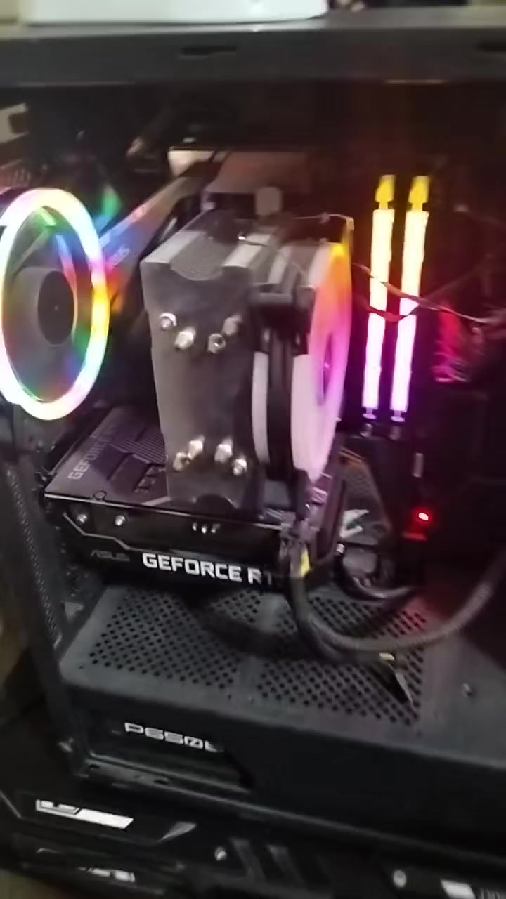 السلام عليكم حاسبه كامله لبيع وسماعات هم لبيع


**إذا كنت صاحب هذا الإعلان وتريد حذفه لأي سبب، رجاءا أرسل رسالة إلى الدعم الفني**