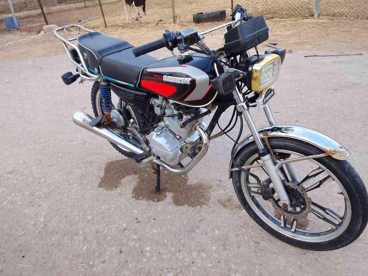 سلام عليكم للبيع سيفان السعر 600 وبيه مجال  ‏‪***********‬‏
