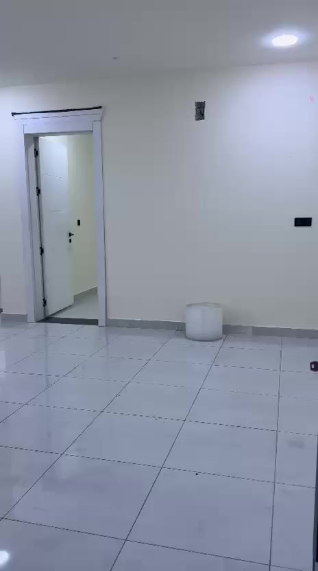 السلام عليكم شقه اليجار طابق ثاني بحي العدل شارع السواق ***********
