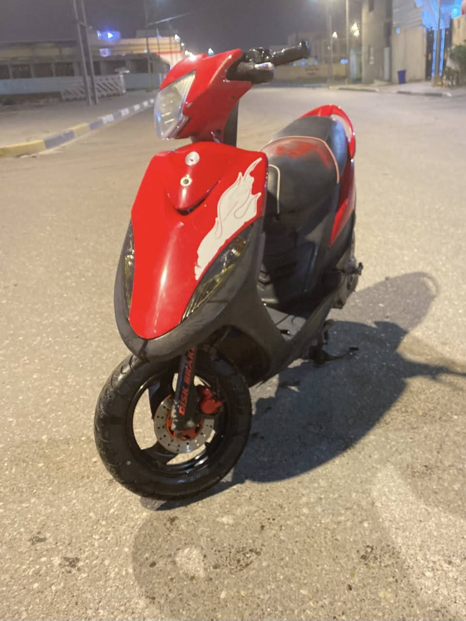 سلام عليكم ماكس عدله دراجه نضيفه مانقصه شي كله بلاديه السعر 800 وبيه مجال الموقع ياسين خريبط رقم الهاتف ***********
