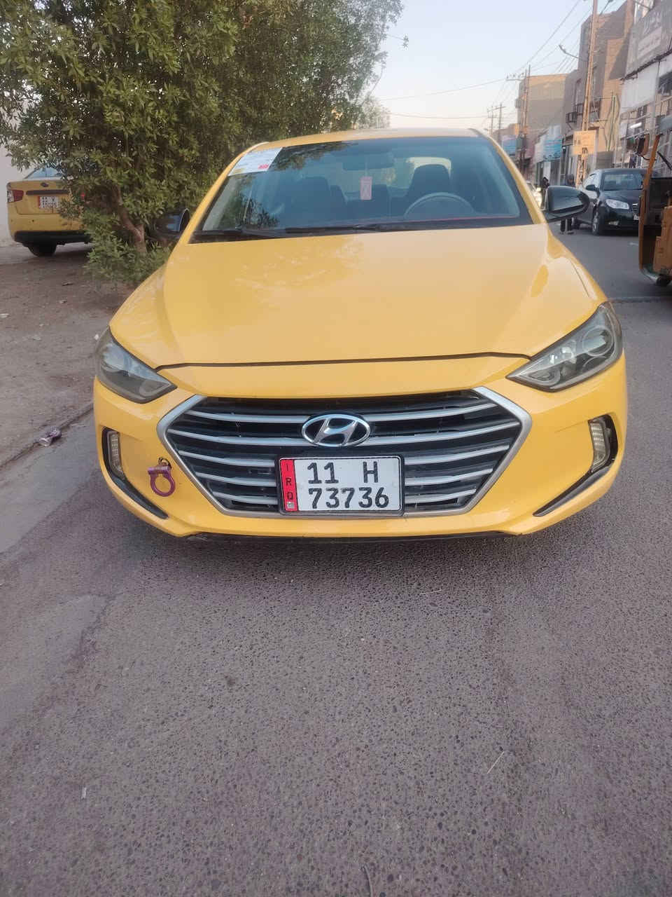 ​
الموديل: هيونداي إالنترا 2017 وارد أمريكي.
​المحرك والـقير: محرك 2000 DOHC (الدوش المرغوب) مع قير أوتوماتيك ATM بلادي.
​الضرر/الحادث: جاملغ وبنيد فقط (سطحي)، وبدون أضرار داخلية أو في المحرك.
​المواصفات والإضافات: شاشة وكاميرا.
​ا: رقم بغداد ألماني (إنكليزي)، سنوية وهزة جديدة، مصفرة هيئة وغرامات.
​الموقع: بغداد.
​السعر: 110 ورقة ($11,000) وفيه مجال بسيط للشراي.
​رقم التواصل:  *********** ) بسعر 110 ورقة ($11,000) وقابل للتفاوض البسيط.
