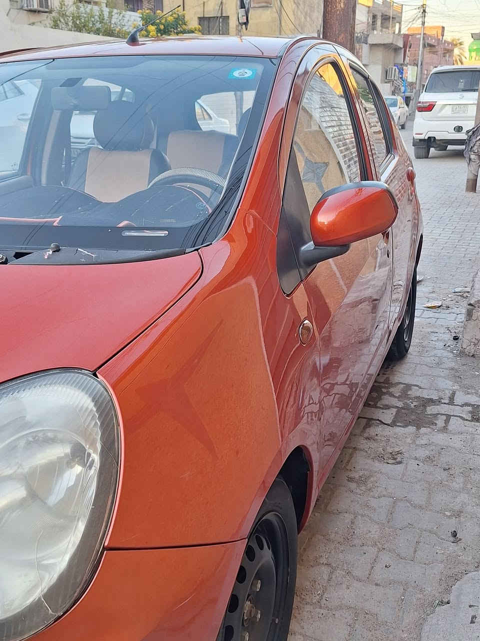 سلام عليكم جيلي باندة موديل ٢٠١٣ رقم يغداد باسمي كير اوتو محرك نضيف جداا تخم تاير دواخل حلوة صدر جديد سيارة عاة ايدي استعمال بيت مصبوغة عام اثر جراد والصور قبل لا تنصبغ موجودة بلنشر للبيع والمراوس  السعر ٤٨ وبيها مجال قليل مكاني بغداد زعفرانية للاتصال ***********
