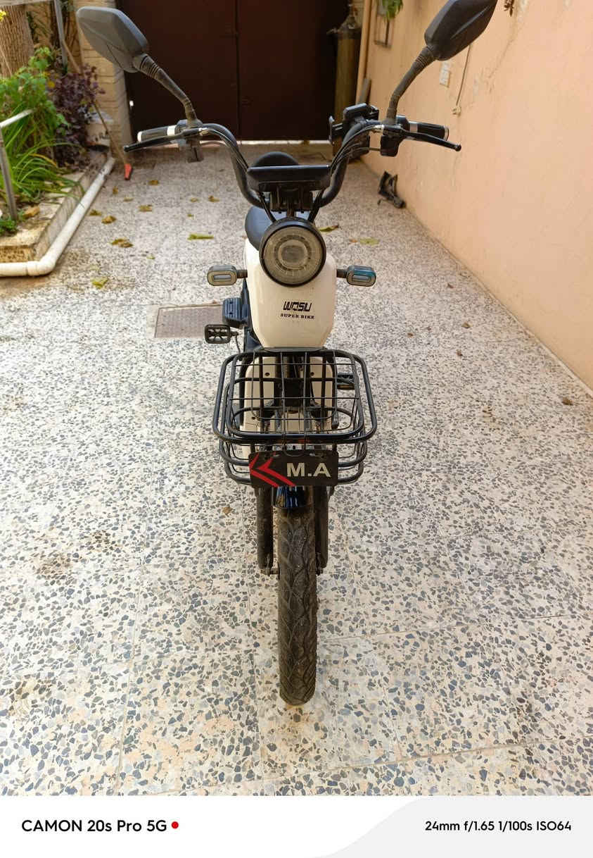 ماطور حجم 20
حيل نضيف 
دبل بصمه دبل سويچ دبل كارت
كلشي بي شغال 
5بطاريات نضيفات 
السعر 230بي مجال حك الجيه


**إذا كنت صاحب هذا الإعلان وتريد حذفه لأي سبب، رجاءا أرسل رسالة إلى الدعم الفني**