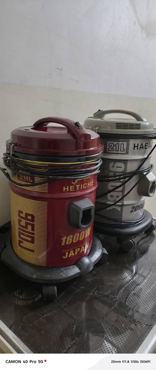 السلام عليكم
مكانس كهربائية للبيع شغالات 
سعر الوحده  30 ألف 
***********
