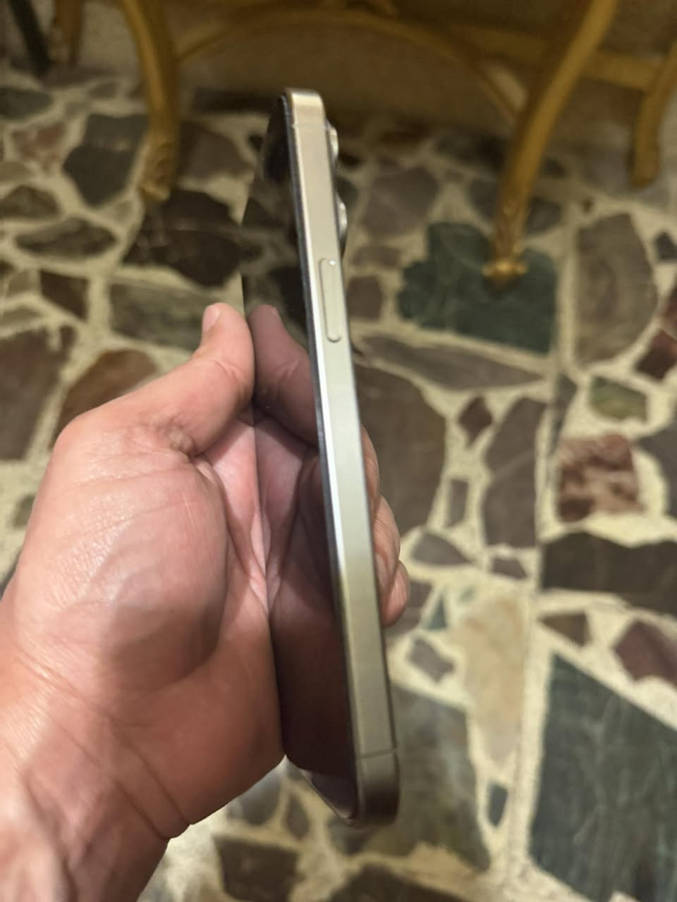 للبيع ايفون 15 بروماكس سلفر تيتانيوم اخو الجديد ذاكرة 512 بطارية 89 مع العلبة كاملة مكفول من الخدش والضرر مع حماية شاشة وكفر اصلي 
السعر مليون و200 الف


**إذا كنت صاحب هذا الإعلان وتريد حذفه لأي سبب، رجاءا أرسل رسالة إلى الدعم الفني**