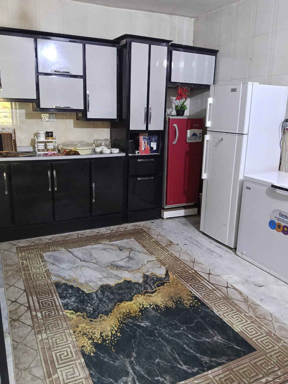 معروض لدينا #للبيع
1_ بيت 200 متر طابق واحد قديم مرمم نظيف جداً ، الحي العسكري السعر 200 مجال بسيط

2- بيت 200 متر طابقين قديم مكون من ثلاث غرف وصاله ومطبخ ومخزن وطارمه وصحيات ، الحي العسكري السعر 200 مجال بسيط

للإستفسار *********** او زيارة المكتب في الصالحيه 
لمتابعة بقية العروض ⬇️

https://www.facebook.com/share/g/17M2KMkycs/
