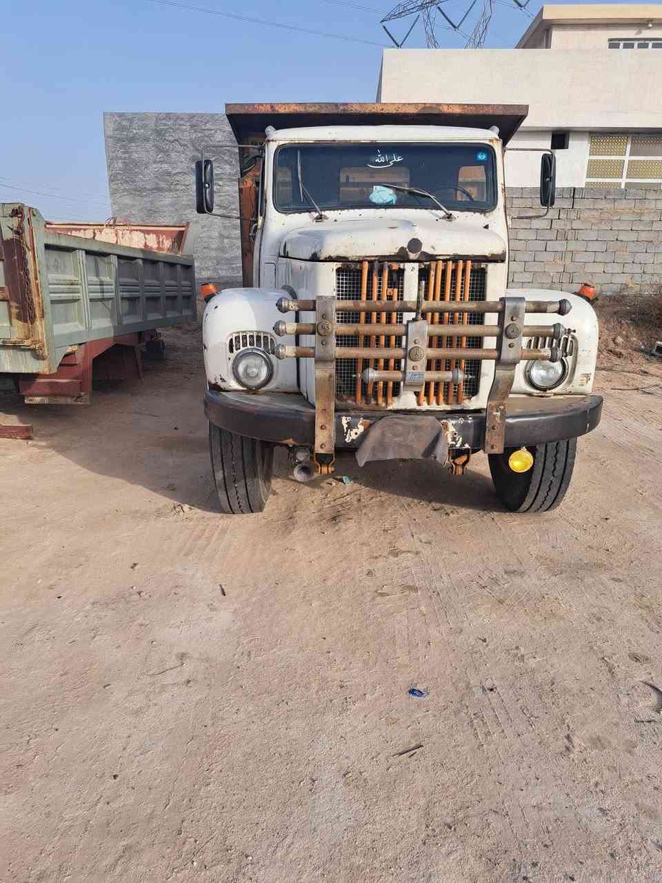 سلام عليكم / 111/79 سوبر محرك جديد لا صرف ولابخار . تخم تاير على 24اكسل كرواتي نص جيف بوربرن جبير فرندكسل قجمه 81  سياره كبل لشغل رقم انبار انكليزي  . مكلف بنشر رقم سياره ***********
