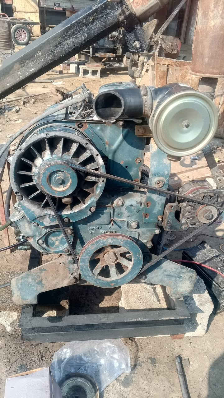 السلام عليكم 
مولد 2 بستم 
كامل شرط شغل 
مكفول من صرف وبخار 
توليد15كيفي 
مكان ديالى كنعان طريق مندلي بلدروز 
الاستفسار ***********
