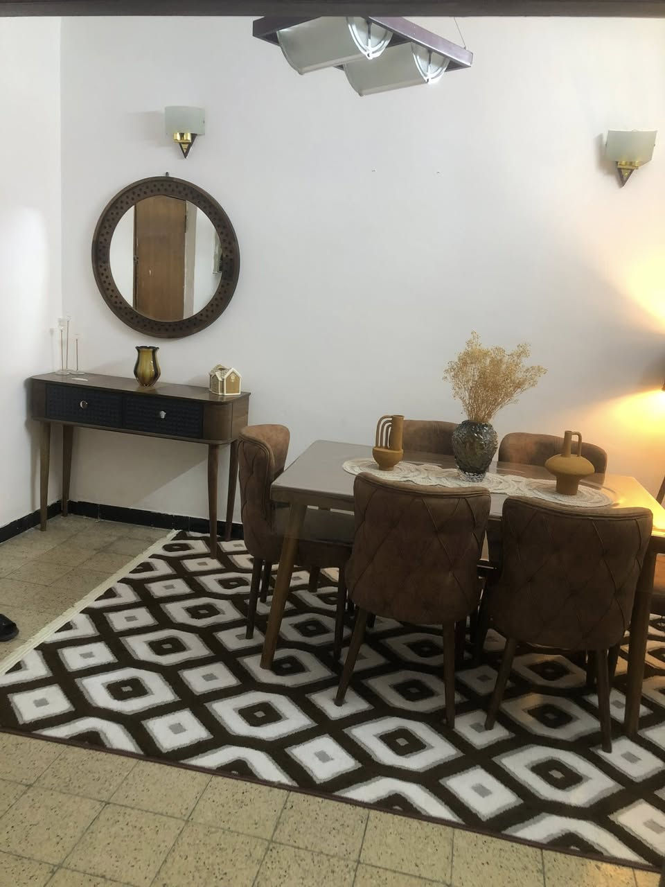 ميز طعام جديد للبيع مكان الإسكان


**إذا كنت صاحب هذا الإعلان وتريد حذفه لأي سبب، رجاءا أرسل رسالة إلى الدعم الفني**