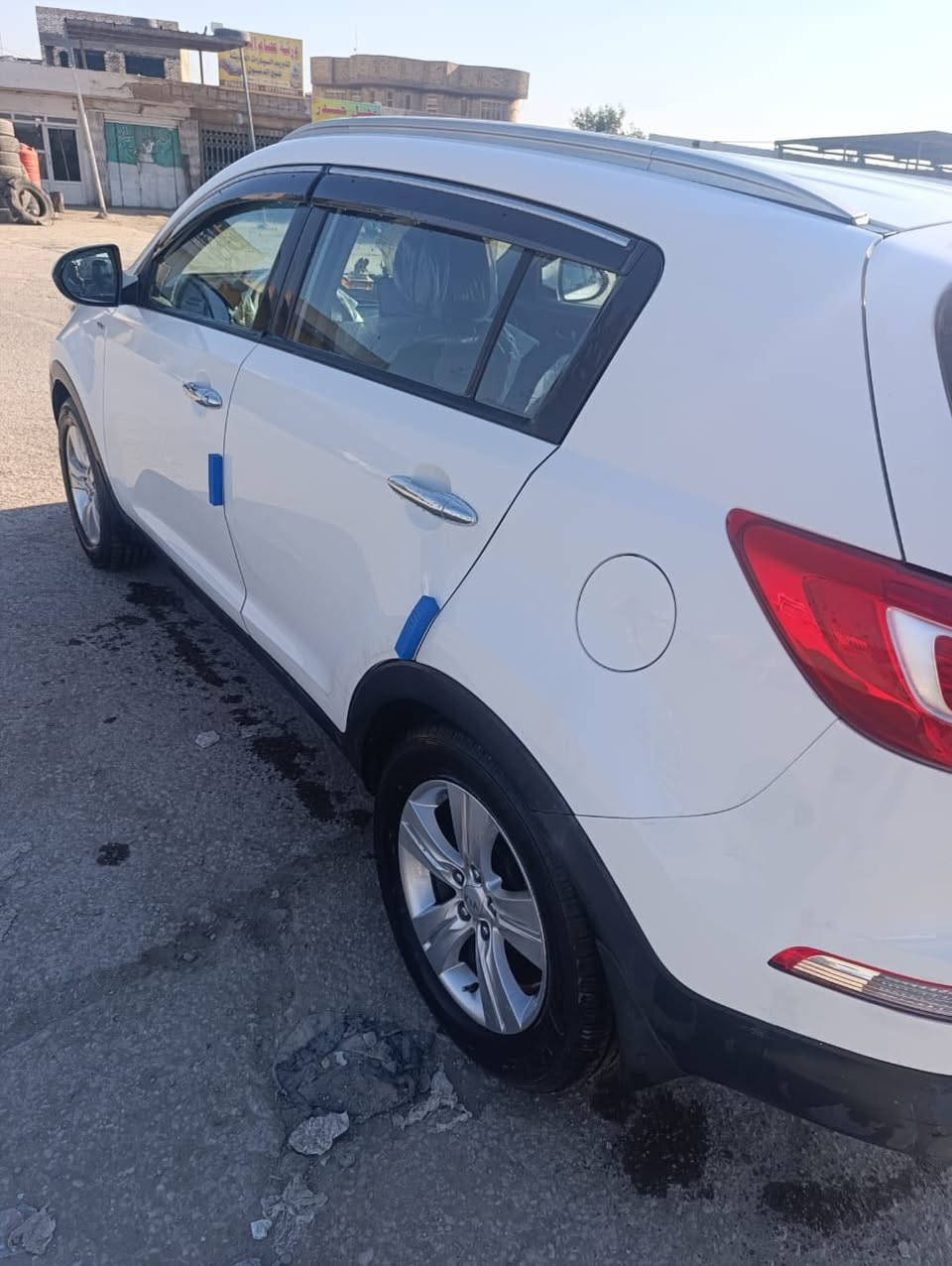 السلام عليكم
سبورتج موديل 2012
رقم بابل  بسمنه
السياره جاهزه تخم تاير حداديه كير محرك مكفولات
بيه سونار
كهربائيات شغاله كله
لايت زنون اصفر ميحاسب عليه المرور
تدفئه وتبريد شغال 
بيه رمونت عدد2
السعر 145وبيه مجال العنوان حله
رقم الهاتف 
*********** ابو علي
