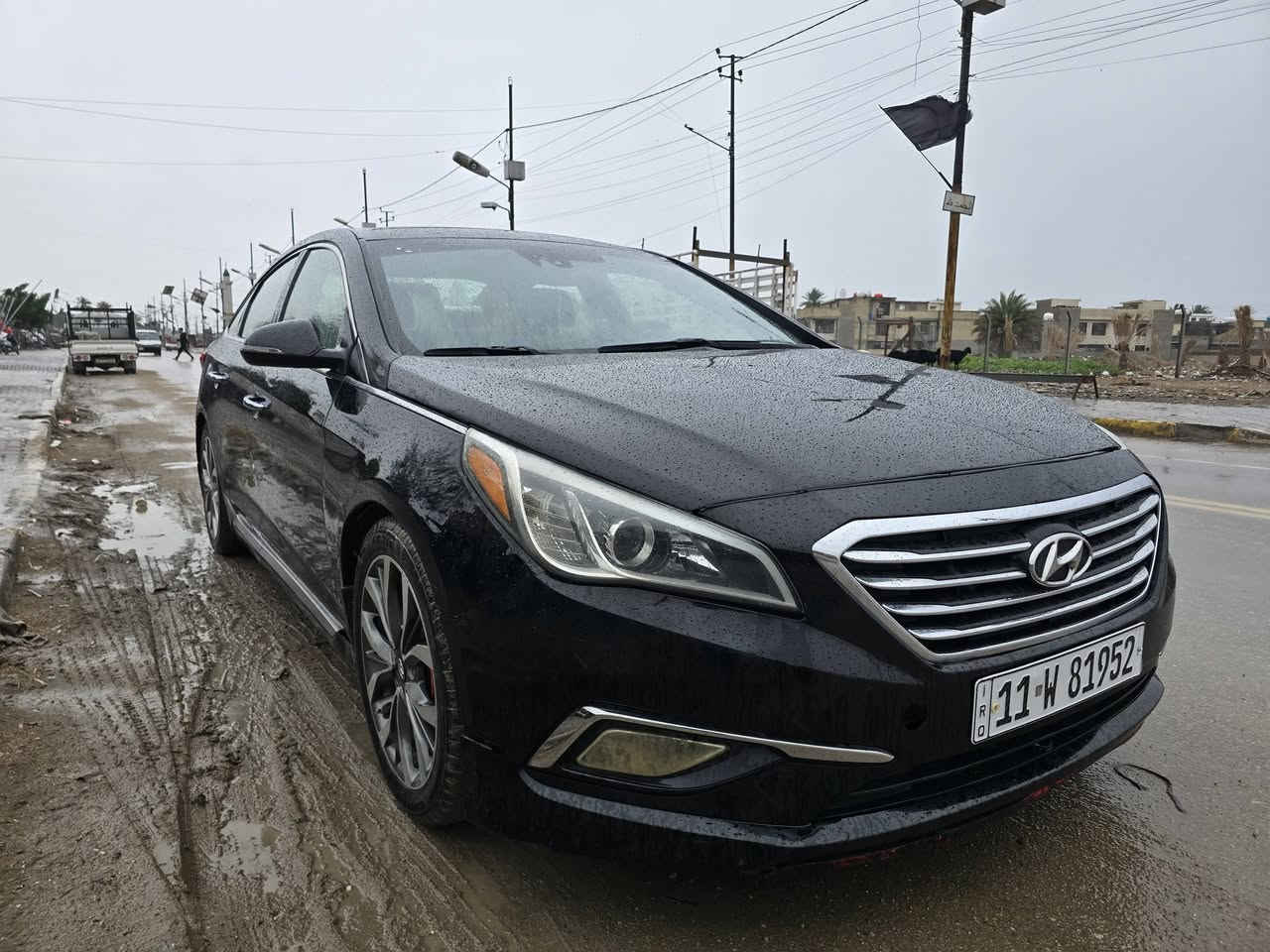 سوناتا ٢٠١٥  فوول مواصفات رقم بغداد دولي هزه فحص رقم جديد بانوراما بصمه تشغيل بصمه أبواب شاشه كبيرا كامرا دواره كشنات كهرباء خزن مموري جلد تدفئة تبريد كشنات تبريد شاشه فوول تحكمات اشاير بلمري كير محرك تبريد جديد حادثه جاملغ وبنيد السياره جاهزه السعر   105 الاتصال ***********
