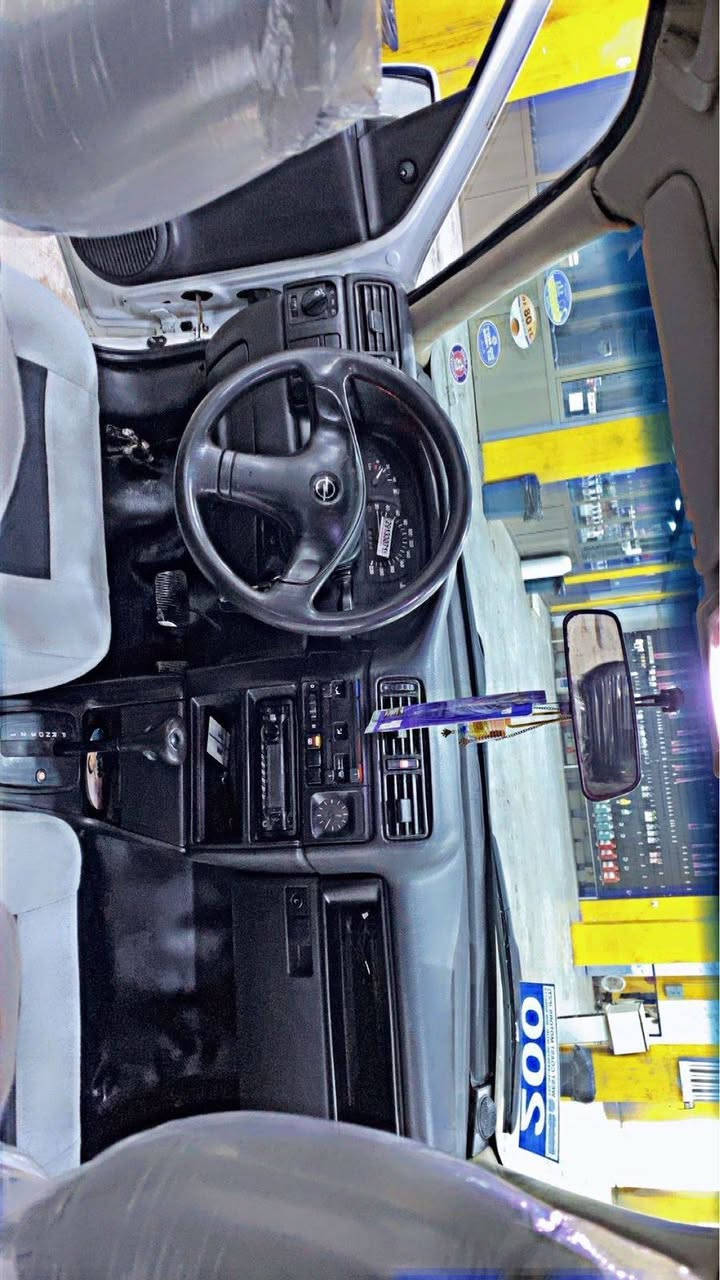 السلام عليكم اوبل فكترا موديل 95
ما مصبوغه وضع شركه 

كير ومحرك شرط كير اوتوماتيك 

سنتر لوك +سقف سلايت

السعر 53 وبي مجال اخي العزيز لا تراسلني السياره مو مالتي اتصل ع الرقم *********** مكان السياره كلار
