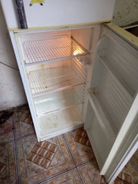 ثلاجه • شغالة • ما بيها عيب